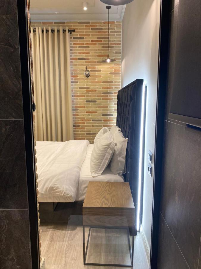 Ardenica Boutique Hotel Lushnjë Zewnętrze zdjęcie