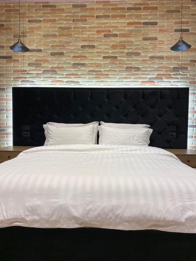 Ardenica Boutique Hotel Lushnjë Zewnętrze zdjęcie